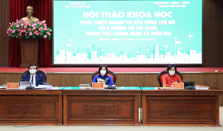 Các đồng chí lãnh đạo Tạp chí Cộng sản, thành phố Hà Nội chủ trì hội thảo