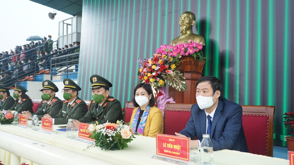 Tiếp nối truyền thống anh hùng, 176 thanh niên huyện Thanh Trì nhập ngũ