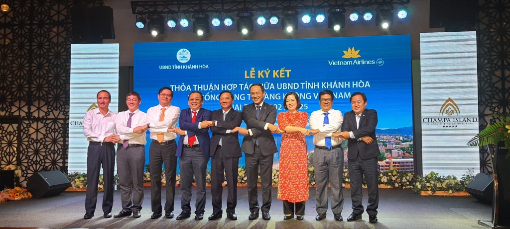 Thỏa thuận mở ra cơ hội để Vietnam Airlines và tỉnh Khánh Hòa phối hợp hiệu quả hơn trong các hoạt động phát triển du lịch, đầu tư, thương mại và hàng không