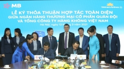 Vietnam Airlines và Ngân hàng TMCP Quân đội ký kết thỏa thuận hợp tác toàn diện