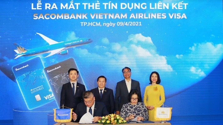 Vietnam Airlines và Sacombank chính thức ra mắt sản phẩm thẻ tín dụng liên kết