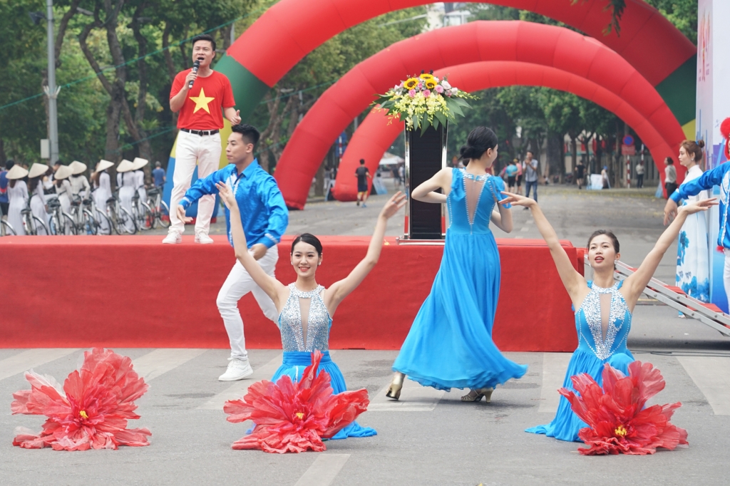 Ngày chạy Olympic và Giải chạy Báo Hànộimới mở rộng lần thứ 47 - Vì hòa bình năm 2021