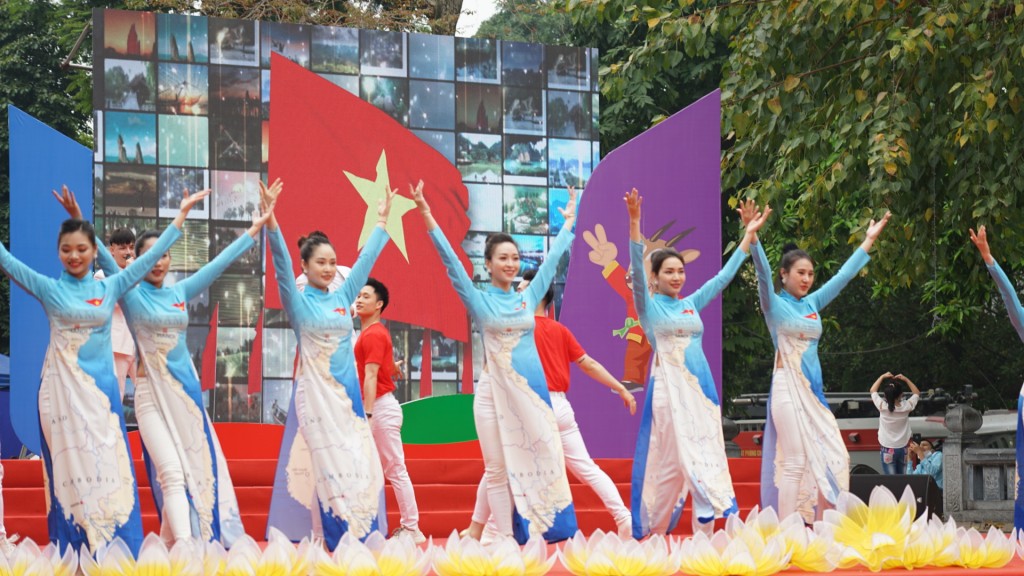 Lễ phát động “Hà Nội đếm ngược 31 ngày hướng tới SEA Games 31” Lễ phát động “Hà Nội đếm ngược 31 ngày hướng tới SEA Games 31”
