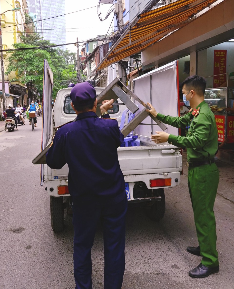 Quận Ba Đình xử phạt 384 triệu đồng về vi phạm phòng, chống dịch Covid-19