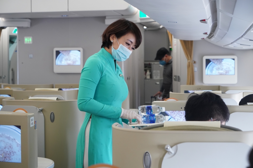 2050 3 tieu chuyn dych vy tren khong yyyc yyn giyn hoa yy hyn chy tiyp xuc nhiyu lyn