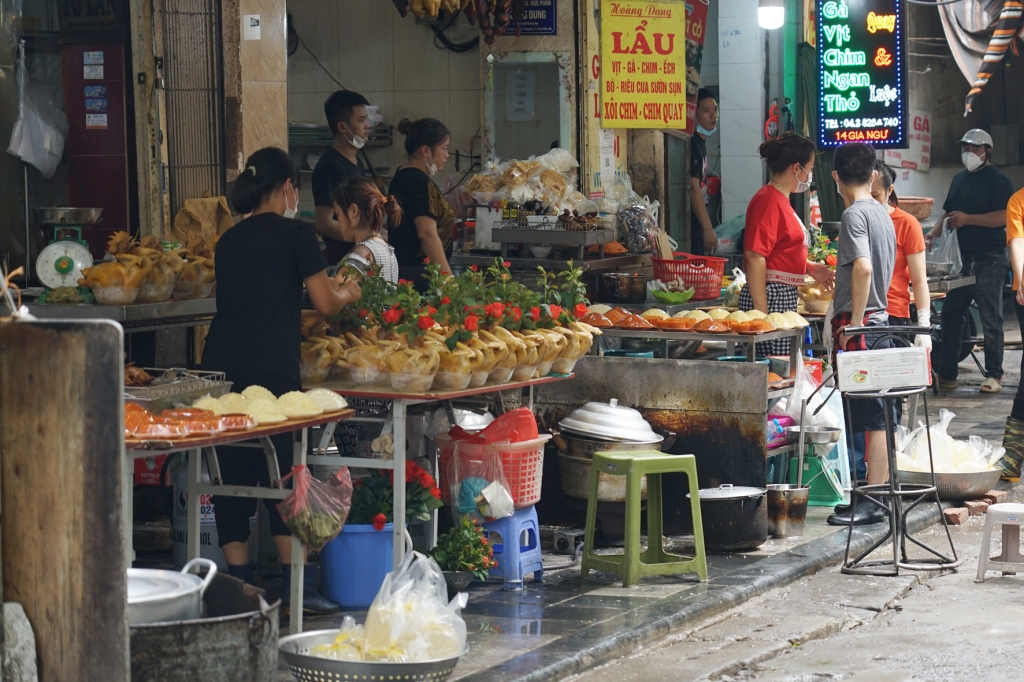 Hình ảnh Hà Nội trong ngày đầu giãn cách xã hội