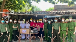 Công an tỉnh Thái Bình tiếp tục tổ chức “Bữa cơm mang hương vị gia đình” nơi tuyến đầu chống dịch