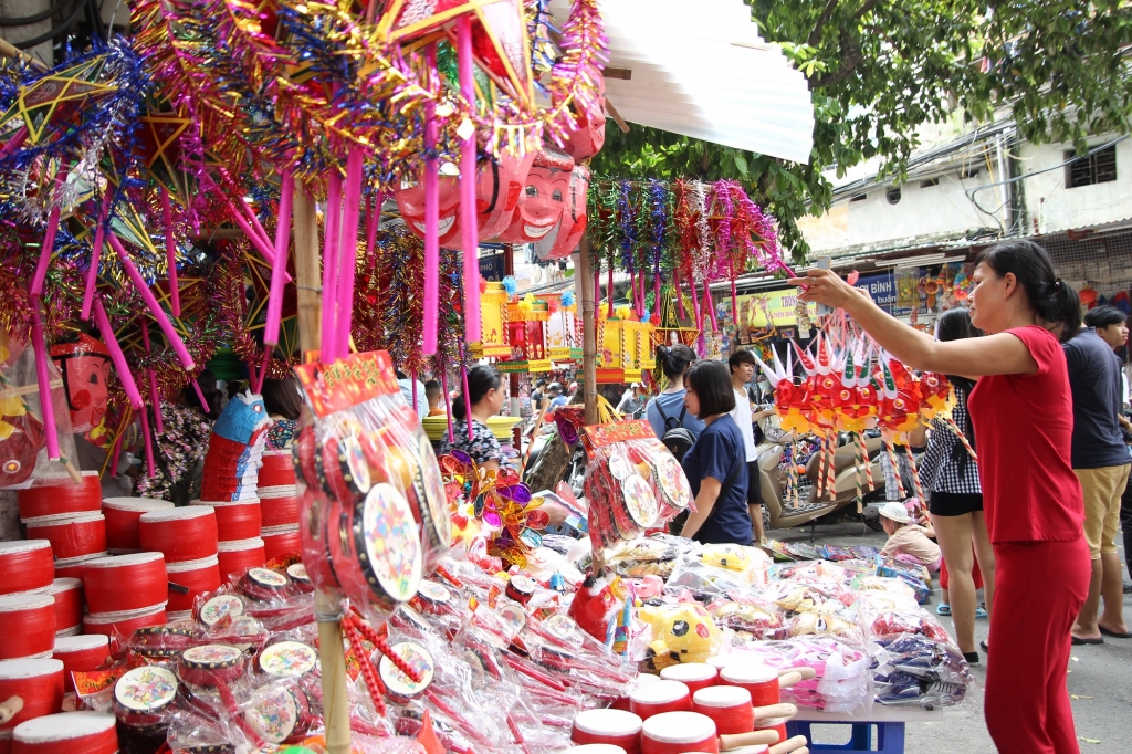 Vài năm gần đây, những mặt hàng đồ chơi bằng nhựa có xu hướng giảm, trong khi những đồ chơi truyền thống, đồ chơi thủ công Việt Nam dần chiếm đa số