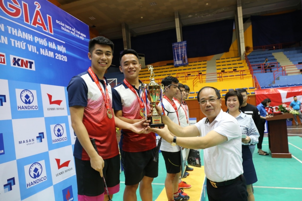 Bế mạc Giải cầu lông HS SV TP Hà Nội tranh Cúp báo Tuổi trẻ Thủ đô lần thứ VII năm 2020 Bế mạc Giải cầu lông HS SV TP Hà Nội tranh Cúp báo Tuổi trẻ Thủ đô lần thứ VII năm 2020