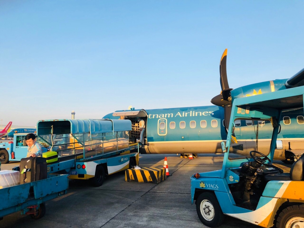 Vietnam Airlines Group tiếp sức giúp miền Trung vượt qua bão lũ