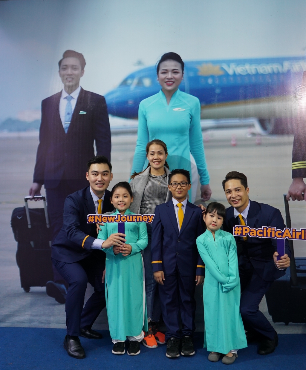 Người dân Thủ đô náo nức tham gia Vietnam Airlines Festa tháng 10