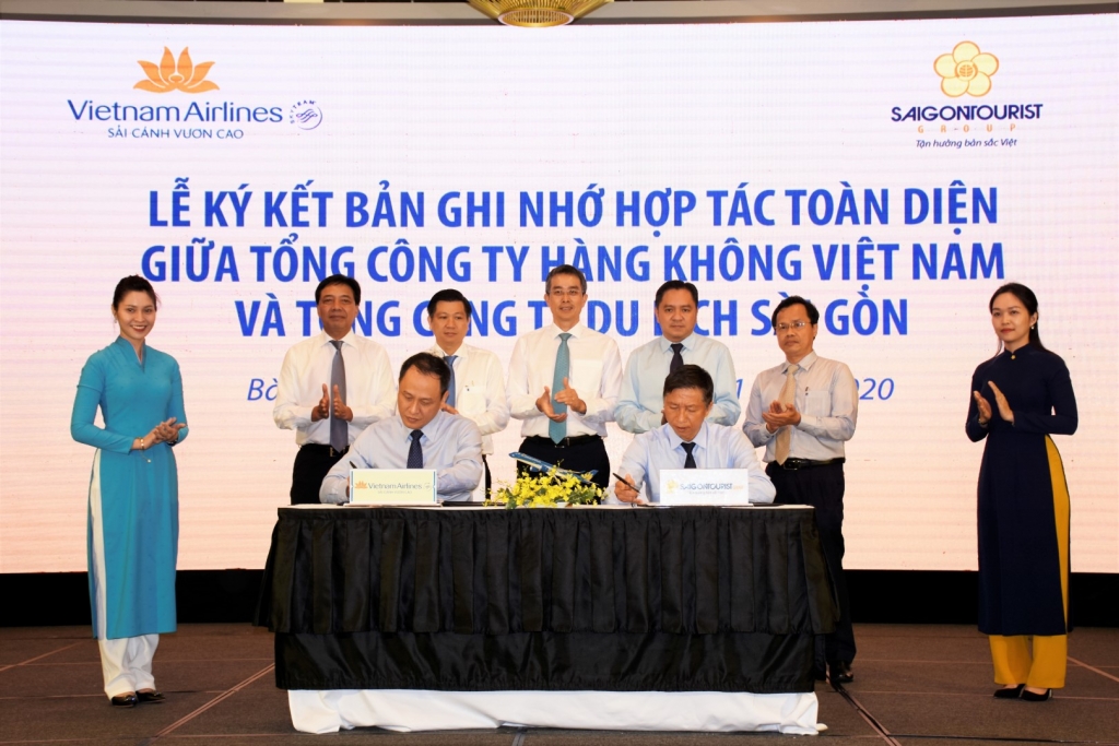 Vietnam Airlines và Saigontourist Group ký kết thỏa thuận hợp tác giai đoạn 2020 – 2025