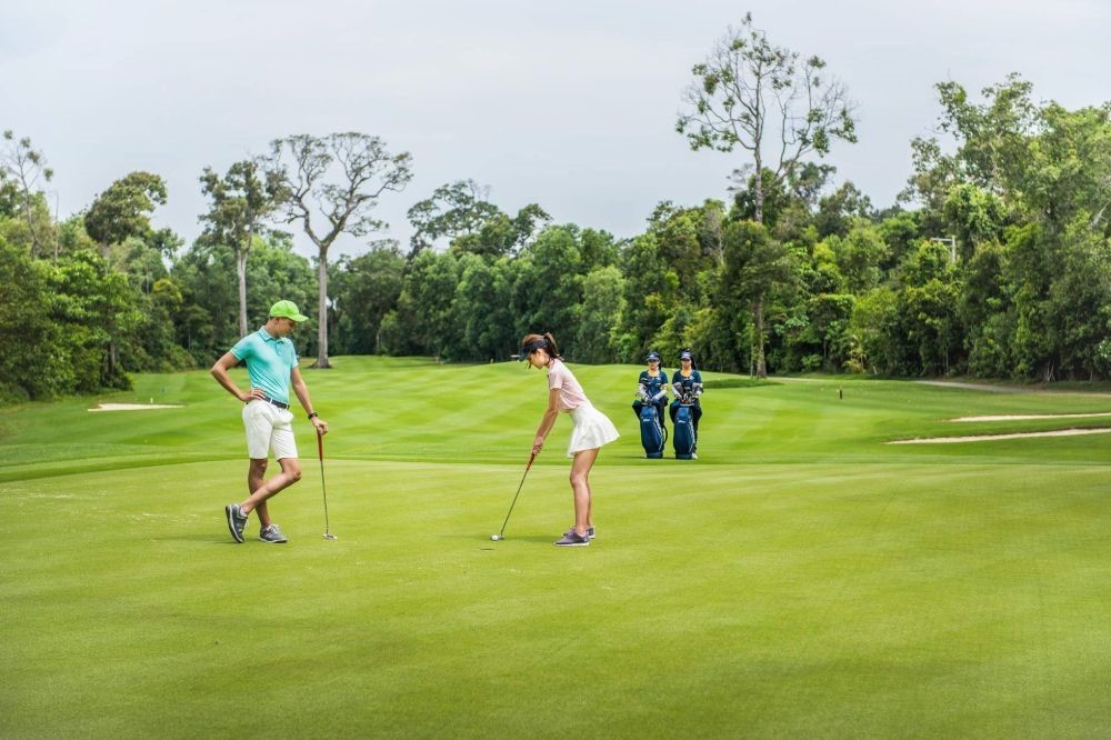Vietnam Airlines và Vinpearl tiên phong khởi động mô hình du lịch an toàn với giải golf “Green Journey to Phú Quốc”