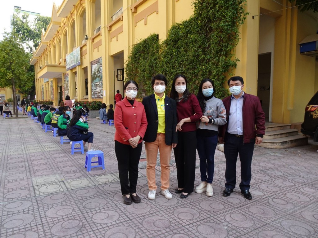 Quận Ba Đình tổ chức tiêm phòng vắc xin Covid-19 cho học sinh lớp 9 Quận Ba Đình tổ chức tiêm phòng vắc xin Covid-19 cho học sinh lớp 9