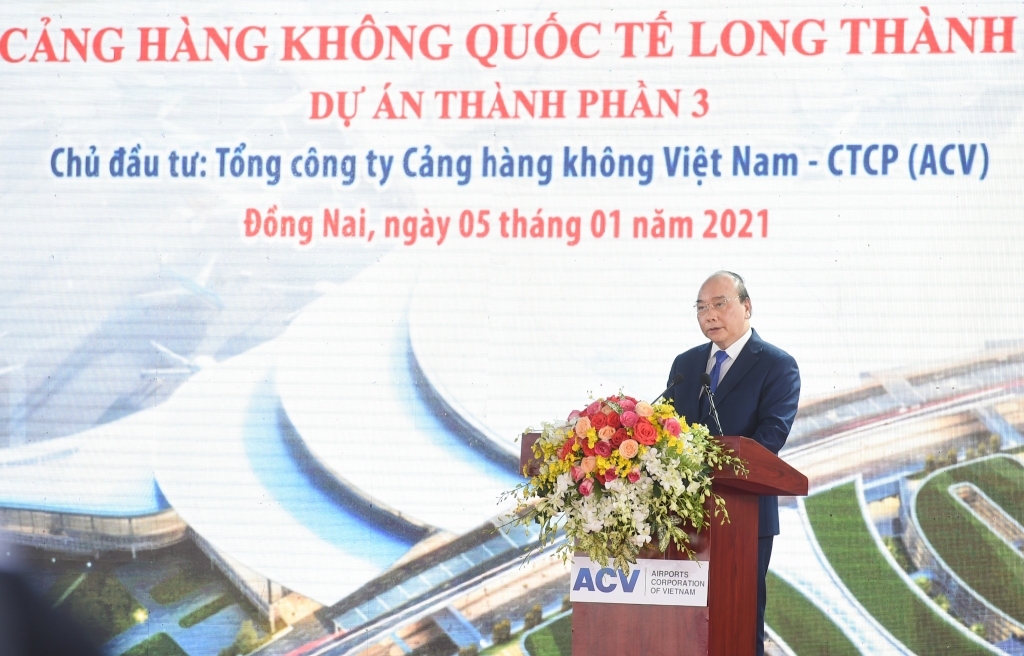 Thủ tướng Nguyễn Xuân Phúc phát biểu tại lễ khởi công