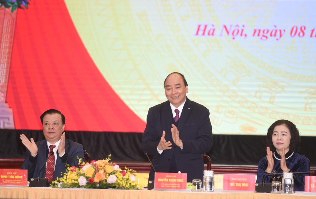 Thủ tướng Nguyễn Xuân Phúc đã dự Hội nghị trực tuyến tổng kết công tác tài chính-ngân sách Nhà nước năm 2020, triển khai nhiệm vụ năm 2021.