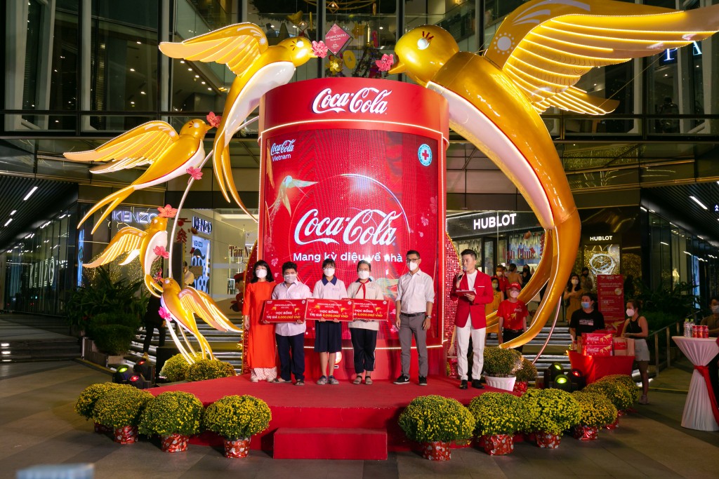 Coca-Cola Việt Nam triển khai gói hỗ trợ tổng trị giá hơn 2,6 tỷ đồng