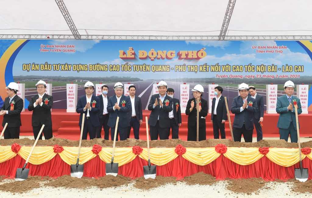 Thủ tướng dự Lễ động thổ dự án đầu tư xây dựng cao tốc Tuyên Quang-Phú Thọ kết nối với cao tốc Nội Bài-Lào Cai
