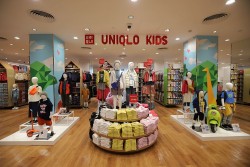 UNIQLO giảm 2% thuế trên giá bán sản phẩm