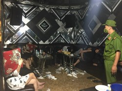 Quảng Nam: Phát hiện 40 đối tượng đón Valentine với ma túy trong quán karaoke