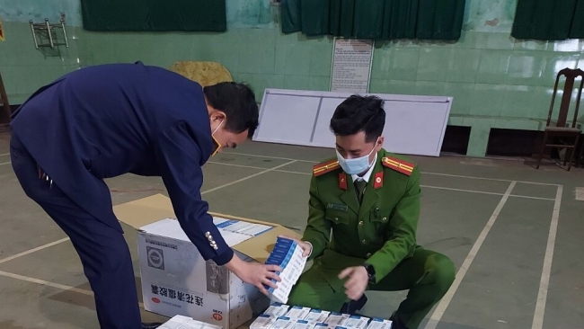 Bắc Giang: Phát hiện đối tượng mua bán kit test, thuốc điều trị COVID-19 không rõ nguồn gốc xuất xứ