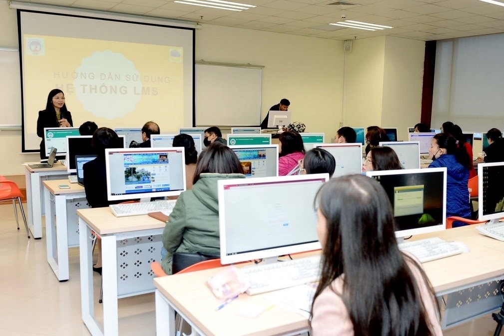 Sinh viên Đại học Kinh tế Quốc dân