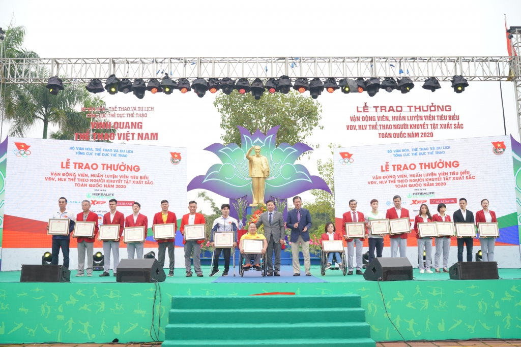 Các vận động viên, huấn luyện viên tiêu biểu, vận động viên, huấn luyện viên thể thao người khuyết tật xuất sắc toàn quốc năm 2020