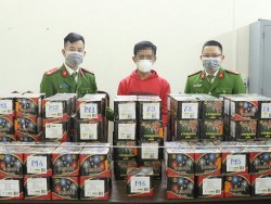 Hà Tĩnh: Nam thanh niên lên mạng mua hàng tạ pháo về tàng trữ trái phép