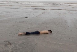 Nghệ An: Phát hiện thi thể nam thanh niên trên bãi biển Diễn Châu