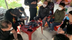 Bắc Giang: Tạm giữ hình sự 7 đối tượng tham gia đánh bạc ở huyện Việt Yên