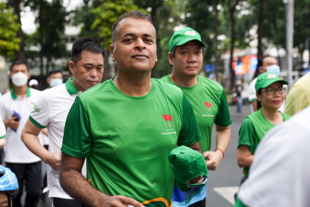 Là một trong số hàng chục ngàn người tham gia ‘Ngày chạy Olympic vì sức khỏe toàn dân’, ông Binu Jacob, Tổng giám đốc Nestlé Việt Nam chia sẻ mong muốn tiếp tục đẩy mạnh phong trào luyện tập thể dục thể thao trong cộng đồng