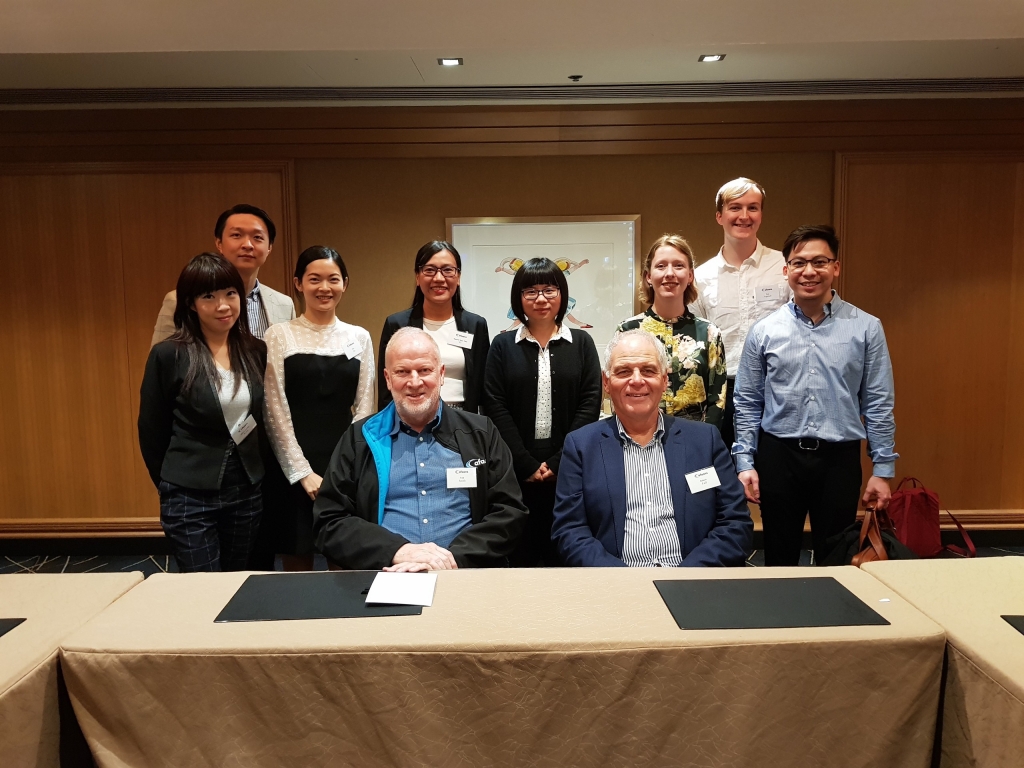 Tiến sĩ Võ Ngọc Thảo Nguyên (đứng thứ tư từ bên trái ở hàng sau) tại Hội nghị khoa học dành cho nghiên cứu sinh do Hiệp hội Kế toán và Tài chính Úc và New Zealand tổ chức vào tháng 7/2019