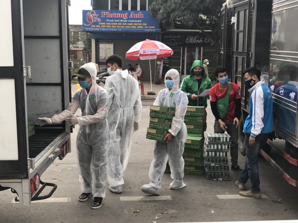 Nestlé bàn giao sản phẩm tại điểm cách ly tại TP Chí Linh, Hải Dương