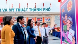 Khai mạc triển lãm tranh cổ động tuyên truyền về bầu cử