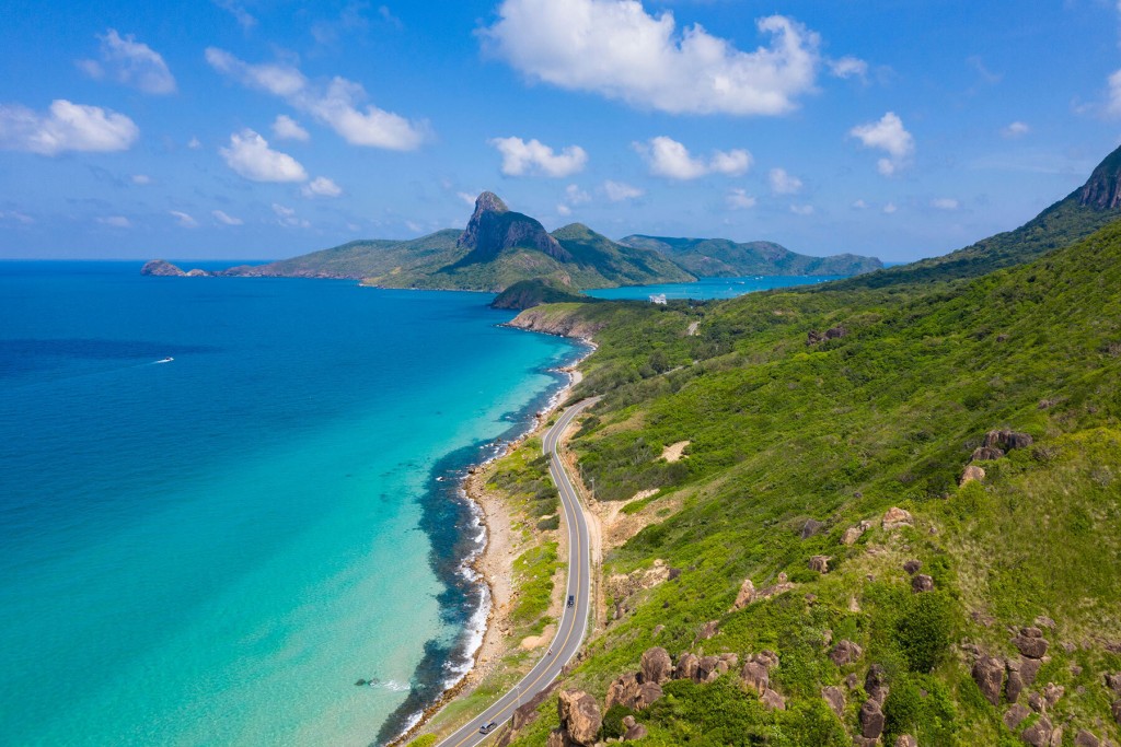 Phát triển Côn Đảo thành khu du lịch sinh thái biển đảo và văn hóa-lịch sử-tâm linh tầm cỡ quốc tế