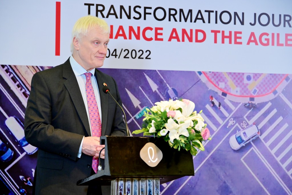 Ông Graham Stuart chia sẻ về tiềm năng hợp lực để các công ty Vương quốc Anh và Việt Nam hợp tác với nhau trên mọi khía cạnh của hành trình chuyển đổi kỹ thuật số