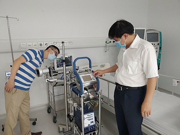 Bệnh viện dã chiến thiết lập tại Bệnh viện Bạch Mai cơ sở 2 bắt đầu đi vào hoạt động