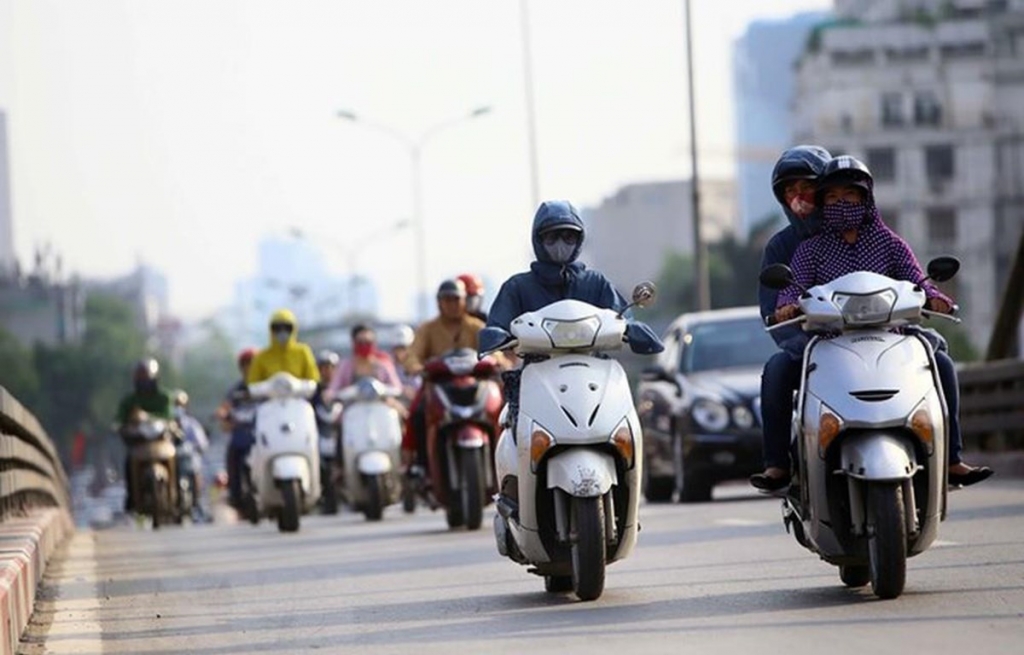 Nắng nóng gia tăng ở cả ba miền