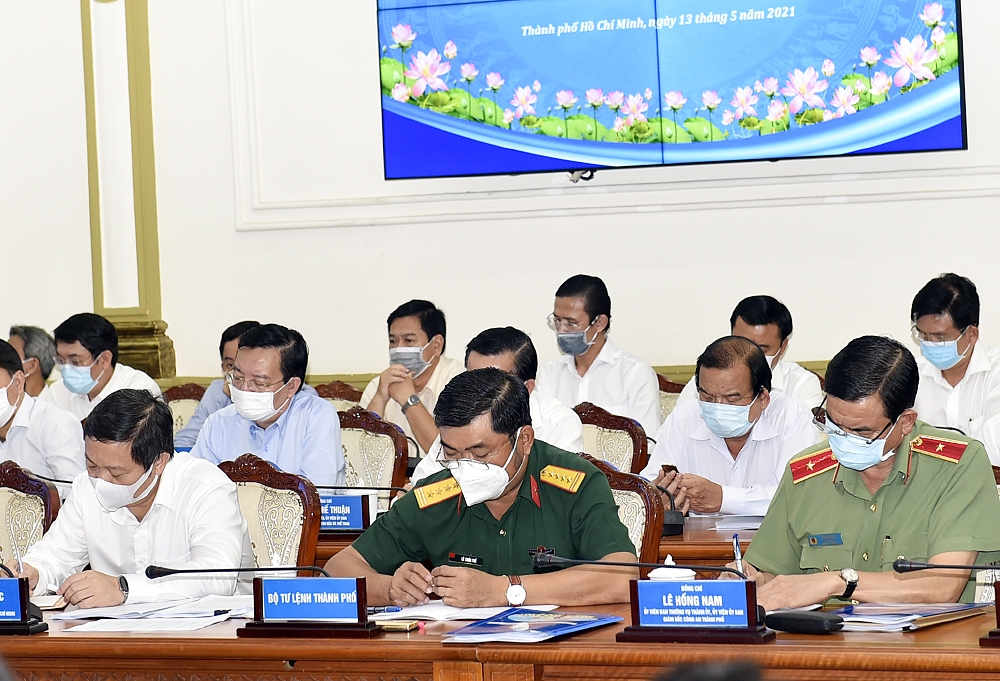 Đại diện lãnh đạo các sở, ngành của TPHCM dự cuộc làm việc