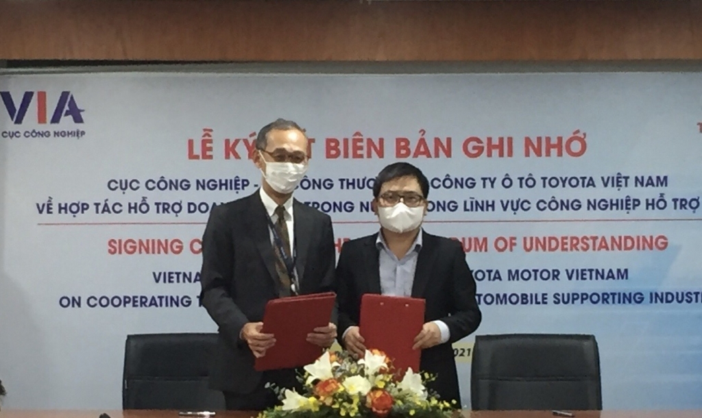 Toyota Việt Nam và Cục Công nghiệp ký kết Biên bản ghi nhớ 