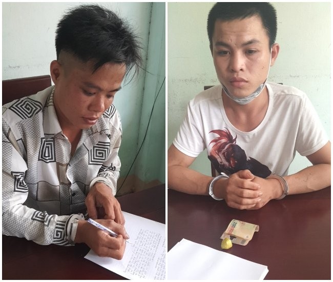 Đối tượng Vi Văn Dương (trái) và Lương Văn Thành tại cơ quan Công an