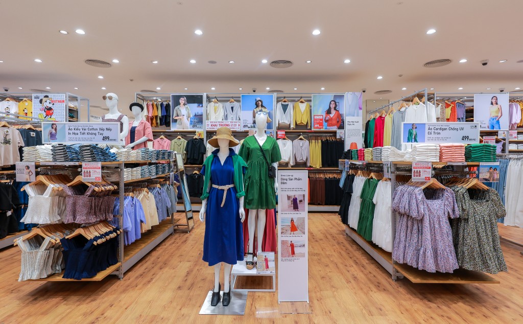 Cửa hàng UNIQLO AEON MALL Hải Phòng - Lê Chân chính thức khai trương