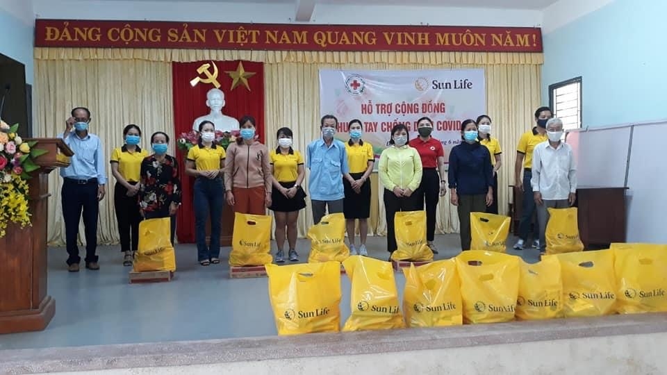 Sun Life Việt Nam luôn đồng hành cùng cộng đồng trước những diễn biến phức tạp của dịch bệnh COVID-19