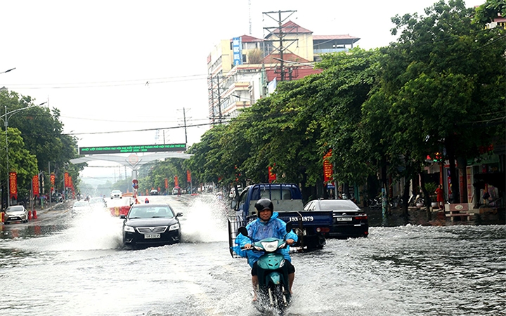 Áp thấp nhiệt đới có thể suy yếu trước khi vào vịnh Bắc Bộ