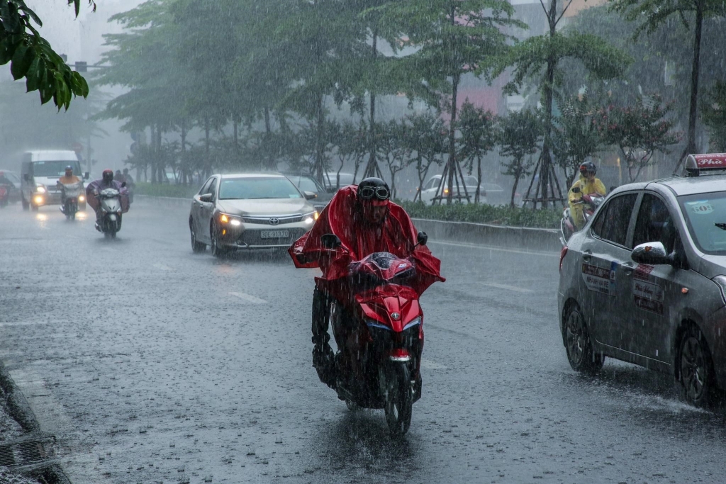 Bão số 4 có khả năng suy yếu thành áp thấp