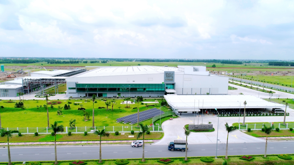 Nhà máy Nestlé Bông Sen, tỉnh Hưng Yên, được xây dựng trên diện tích 10 ha phát triển dòng sản phẩm thức uống dinh dưỡng dạng nước đáp ứng nhu cầu trong nước