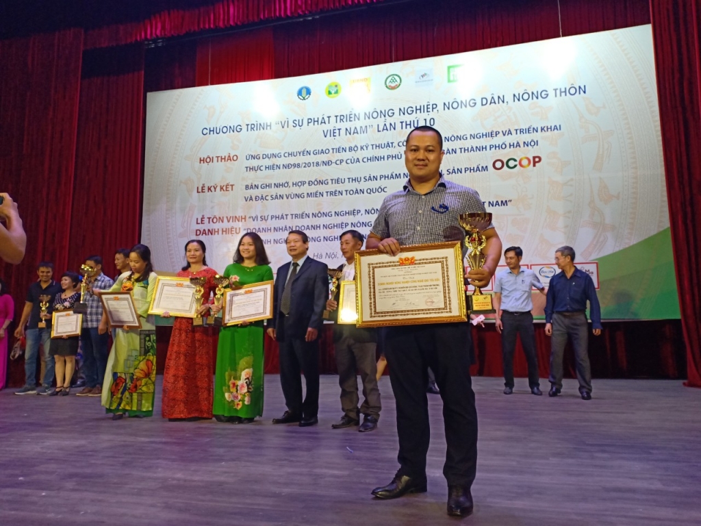 3200 anh 1 nguyen doan hoi
