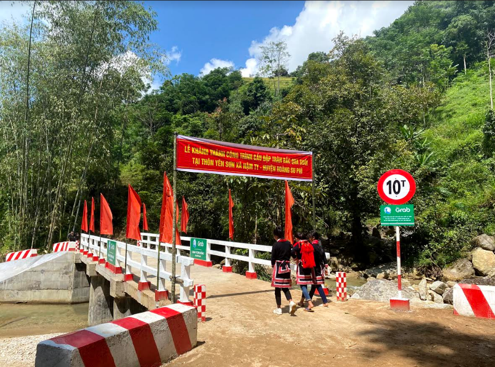 Cầu đập tràn tại thôn Yên Sơn, xã Nậm Ty, huyện Hoàng Su Phì, tỉnh Hà Giang 