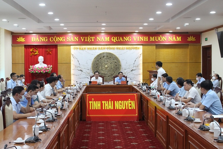 Quang cảnh buổi làm việc.