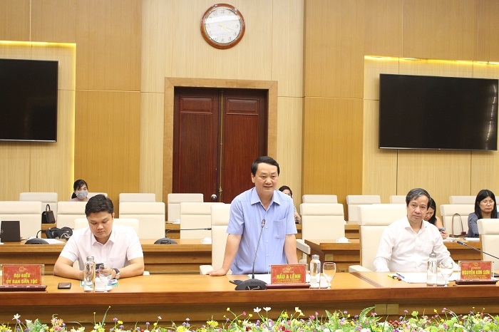 Bộ trưởng, Chủ nhiệm UBDT Hầu A Lềnh phát biểu tại buổi làm việc